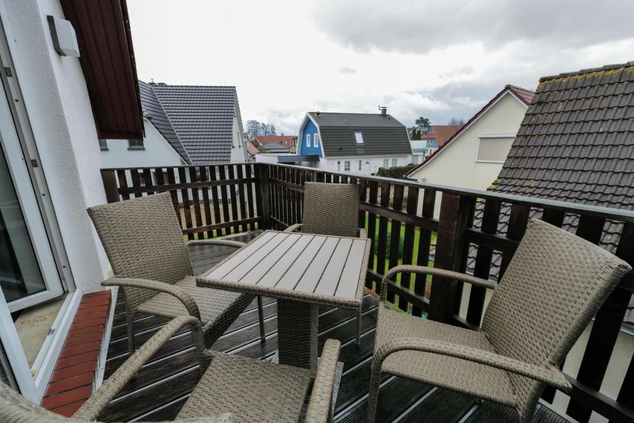 Ferienwohnungen Meerfarbig Zingst - Haustierfrei -Terrasse Mit Strandkorb Oder Balkon - E-Ladesaeule - Parkplatz - Wlan - Fahrradschuppen - Waschtrockner - Ruhig Und Zentral - Nichtraucher 외부 사진