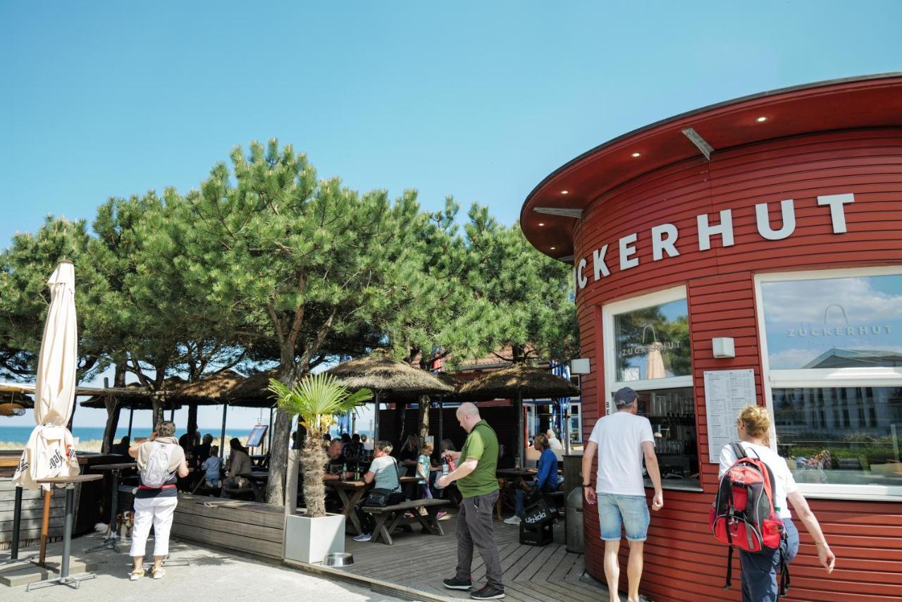 Ferienwohnungen Meerfarbig Zingst - Haustierfrei -Terrasse Mit Strandkorb Oder Balkon - E-Ladesaeule - Parkplatz - Wlan - Fahrradschuppen - Waschtrockner - Ruhig Und Zentral - Nichtraucher 외부 사진