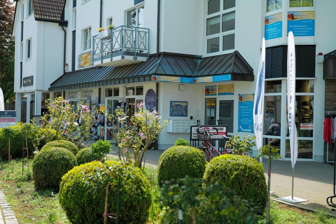 Ferienwohnungen Meerfarbig Zingst - Haustierfrei -Terrasse Mit Strandkorb Oder Balkon - E-Ladesaeule - Parkplatz - Wlan - Fahrradschuppen - Waschtrockner - Ruhig Und Zentral - Nichtraucher 외부 사진