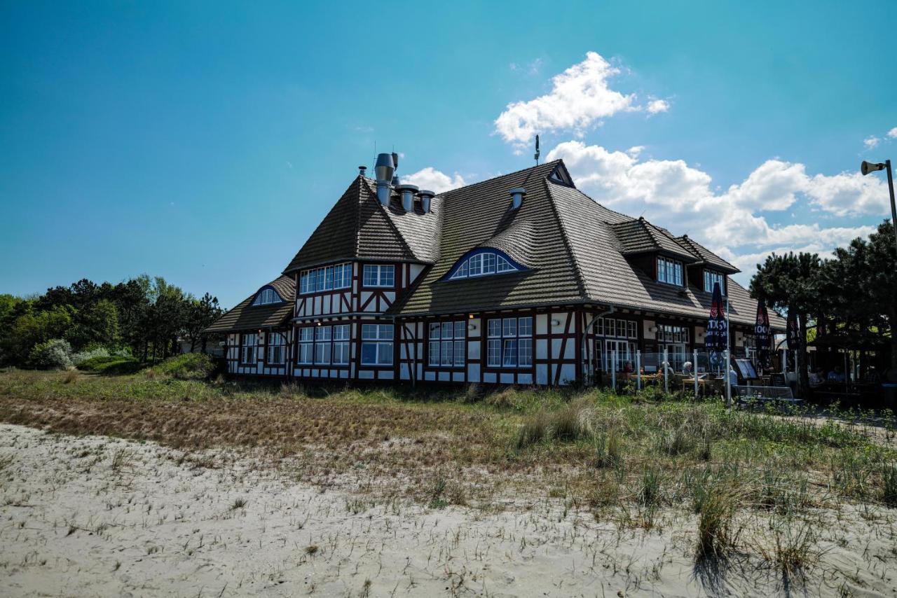 Ferienwohnungen Meerfarbig Zingst - Haustierfrei -Terrasse Mit Strandkorb Oder Balkon - E-Ladesaeule - Parkplatz - Wlan - Fahrradschuppen - Waschtrockner - Ruhig Und Zentral - Nichtraucher 외부 사진