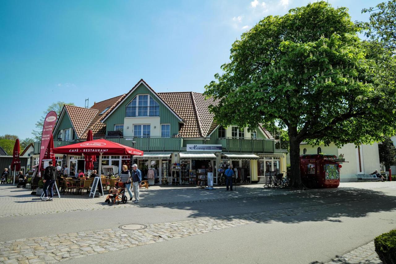 Ferienwohnungen Meerfarbig Zingst - Haustierfrei -Terrasse Mit Strandkorb Oder Balkon - E-Ladesaeule - Parkplatz - Wlan - Fahrradschuppen - Waschtrockner - Ruhig Und Zentral - Nichtraucher 외부 사진